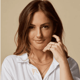 Goldankauf Johannsson Bewertung Profilbild junge frau offene braune haare - Anna Müller